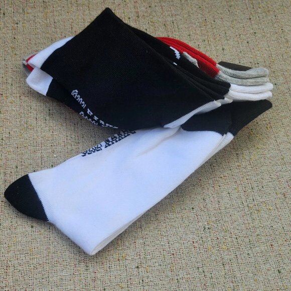 set of 3 Socks Schitts Creek Men Crew Sock Red/Black/White Socks New - Picture 7 of 10